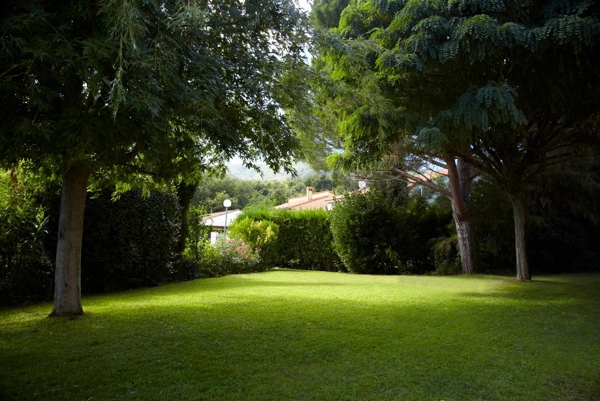 Villa i syd Frankrike - nydelig hage